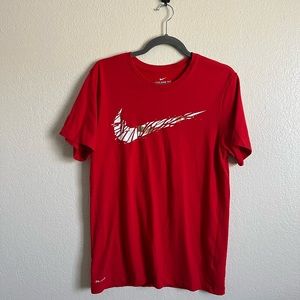 Red Nike t shirt men’s size medium